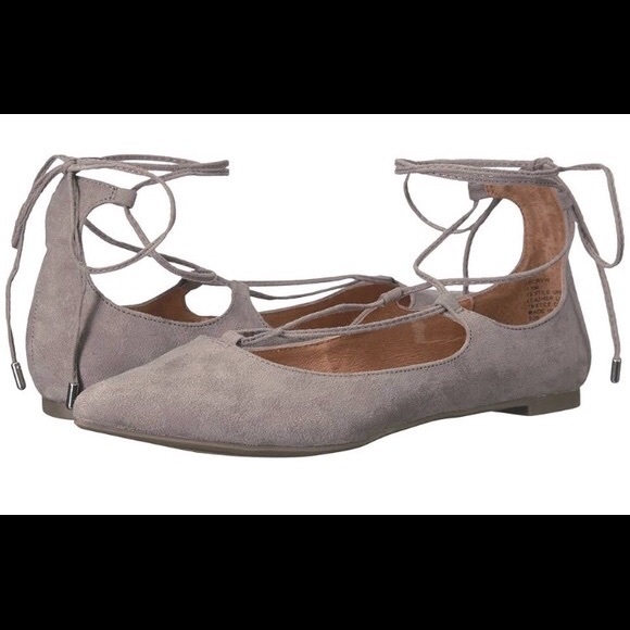 Steve Madden Lecrew Lace Up Flats - Picture 1 of 8